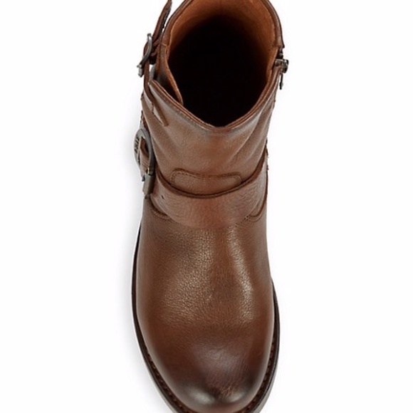 FRYE Woman’s Vicky Leather Round Toe Ankle Boots - Picture 2 of 12